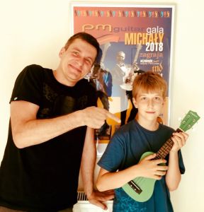 Ukulele zlicytowane